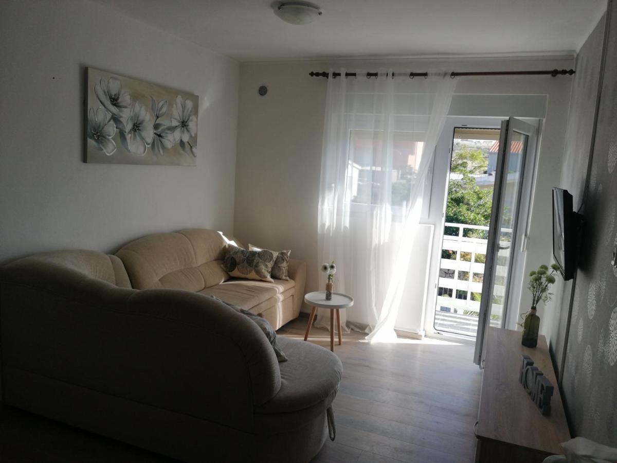 Apartments Lanterna Ražanac 外观 照片