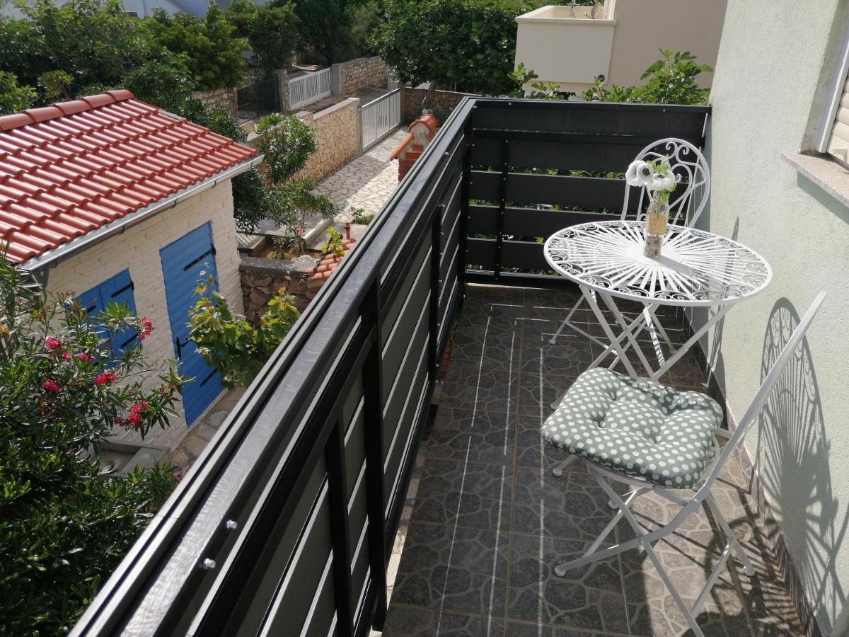 Apartments Lanterna Ražanac 外观 照片